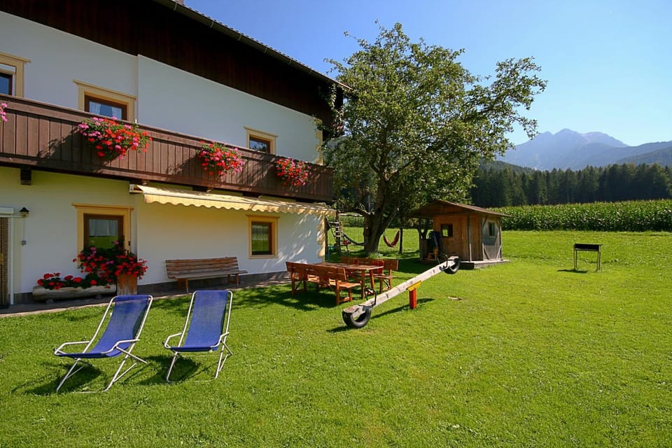 Property building, Natural landscape, Garden, Garden view, Mountain view, sunbed