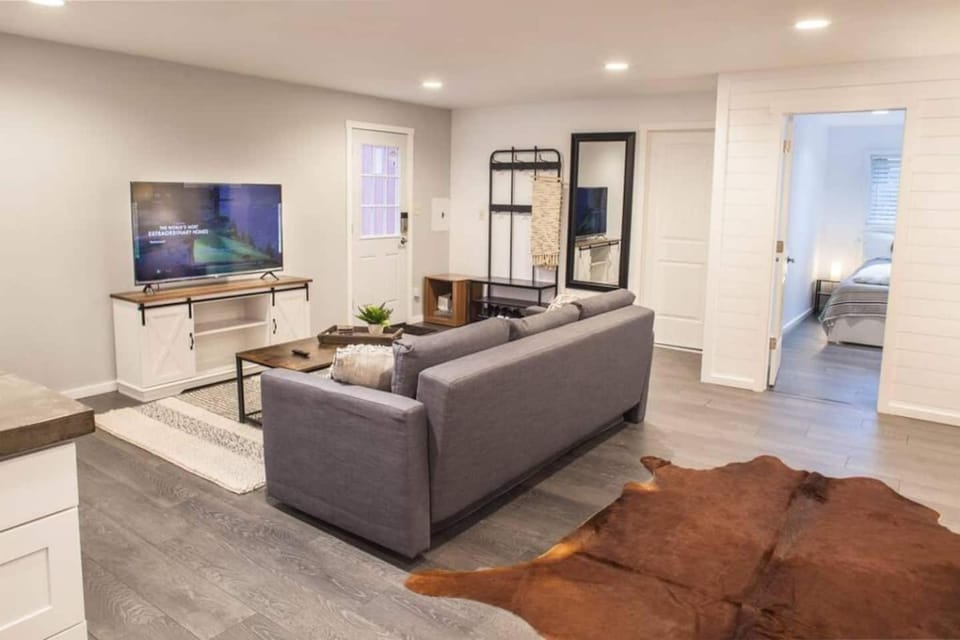 Relax & enjoy this Spacious Gem in easy location Bed and Breakfast in Washington