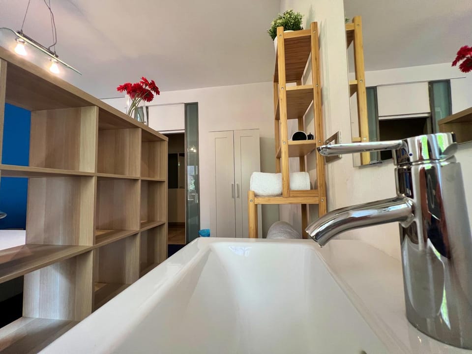 APPARTME Guest House Seveso 40 Bed and Breakfast in Milan