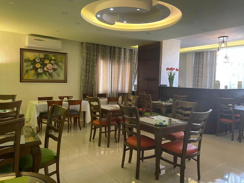 Restaurant/places to eat, Breakfast
