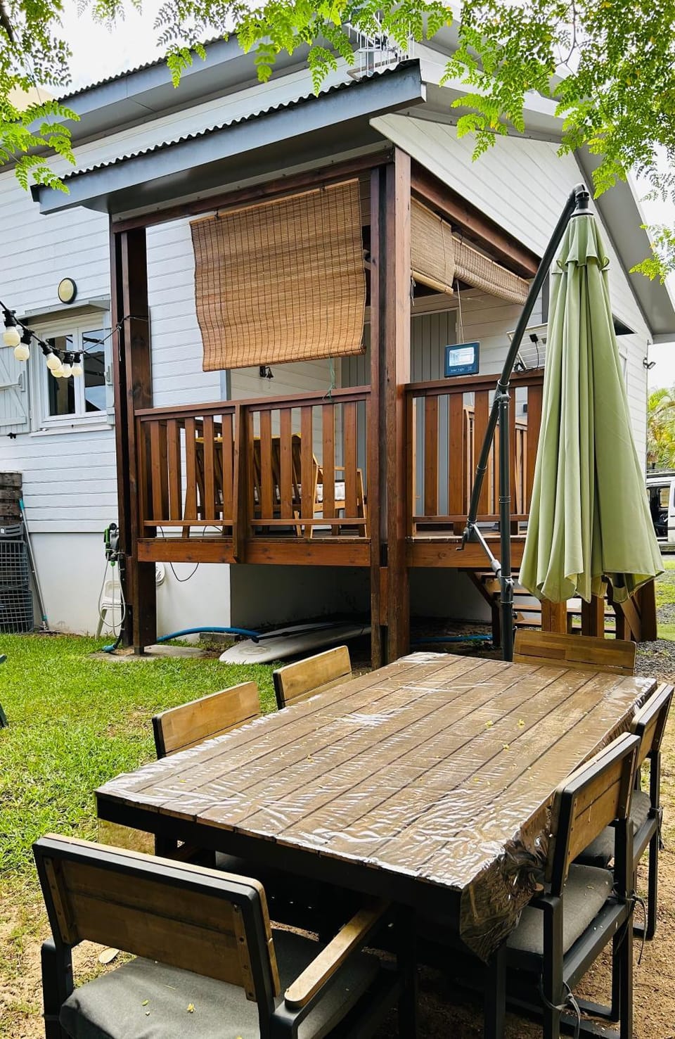Property building, Day, Garden, Dining area, Garden view