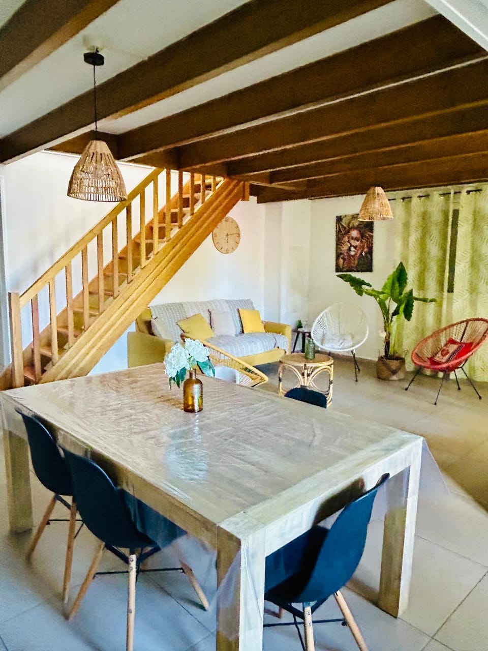 Living room, Dining area