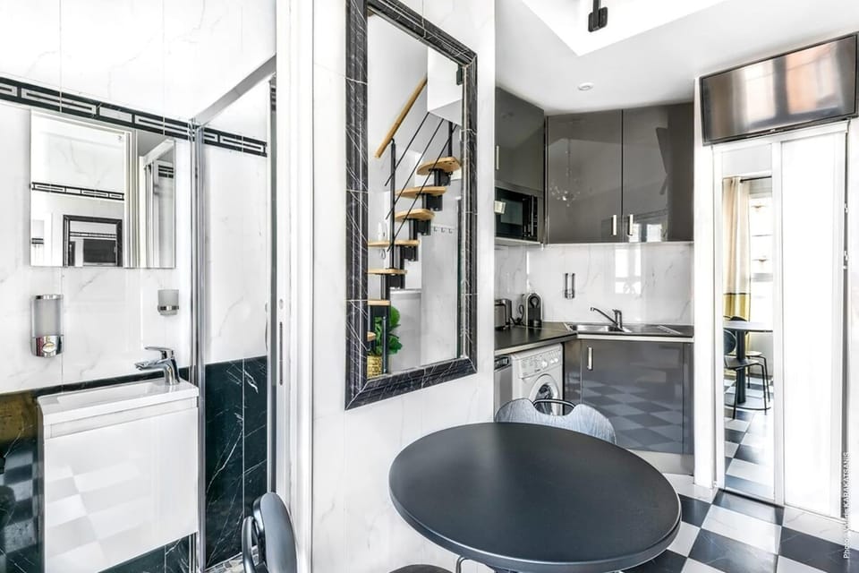 Studio Colisee - Champs Elysees by B'Your Home Apartment in Paris