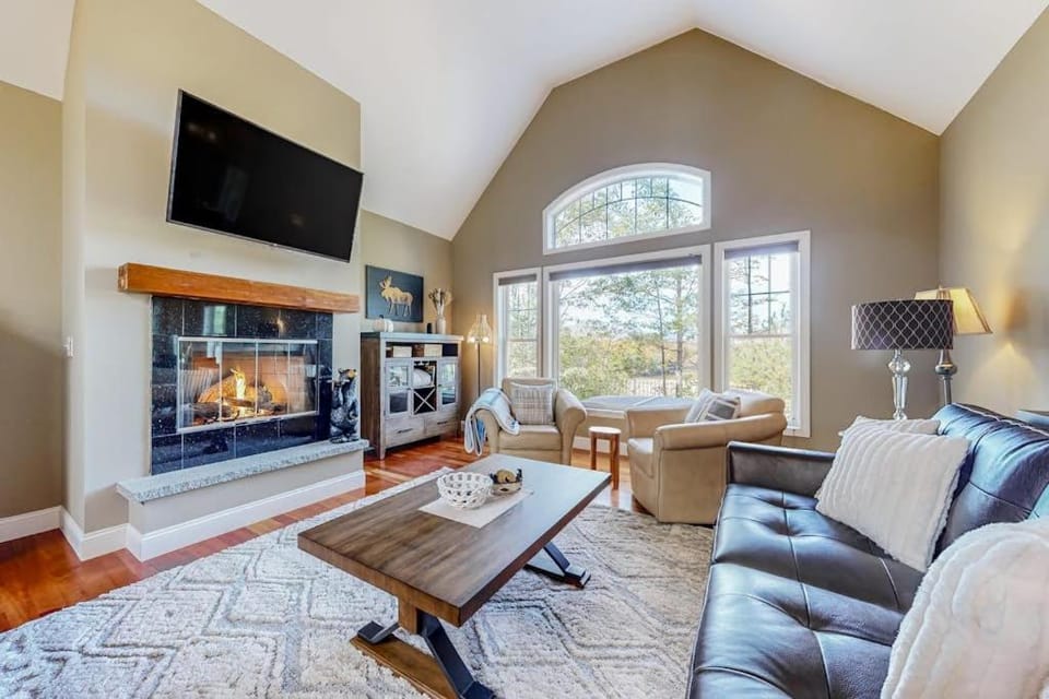 Saco River & White Mountain Views House in North Conway