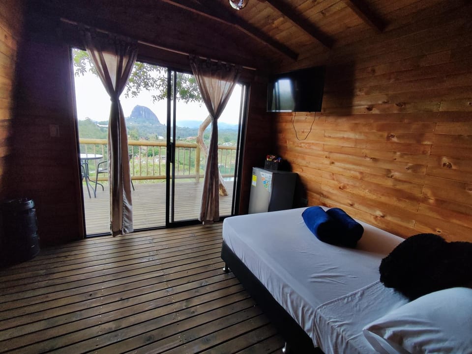 Breeze Glamping -Guatape Hotel in Antioquia