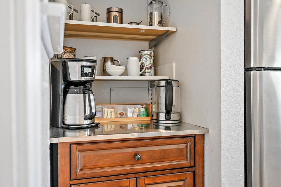 Coffee/tea facilities