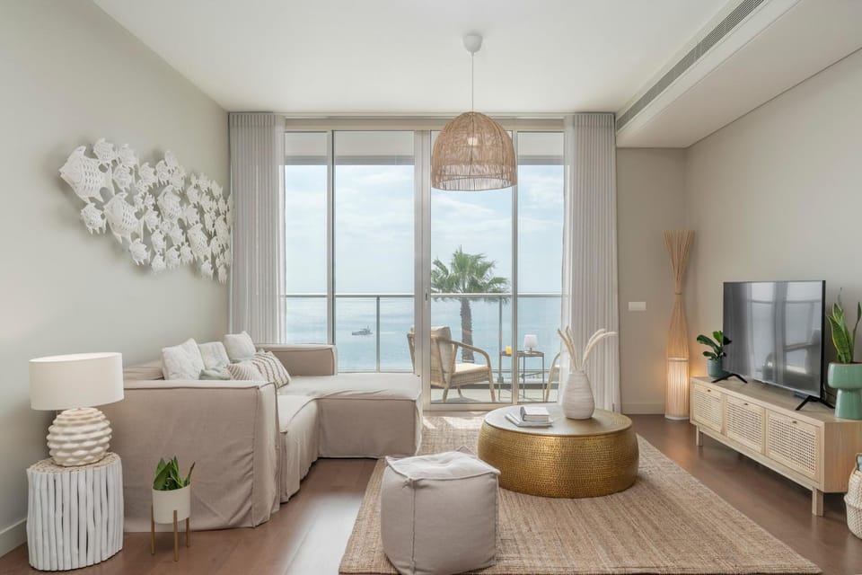 TV and multimedia, Living room, Sea view