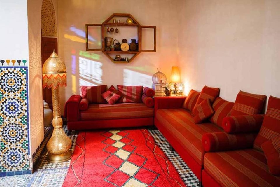 Lounge or bar, Photo of the whole room, Decorative detail