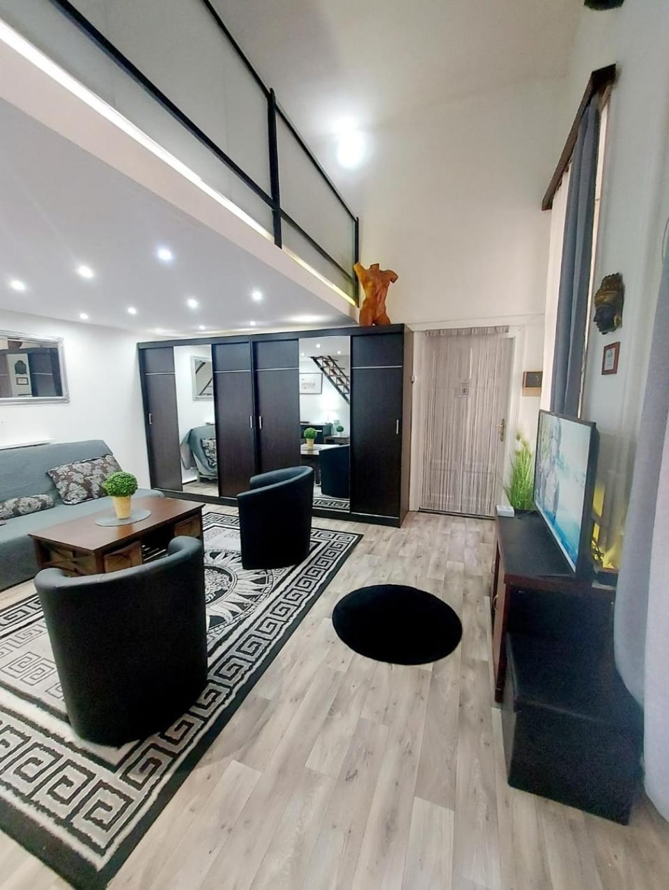 Home City Center Terrace Apartment Apartment in Budapest