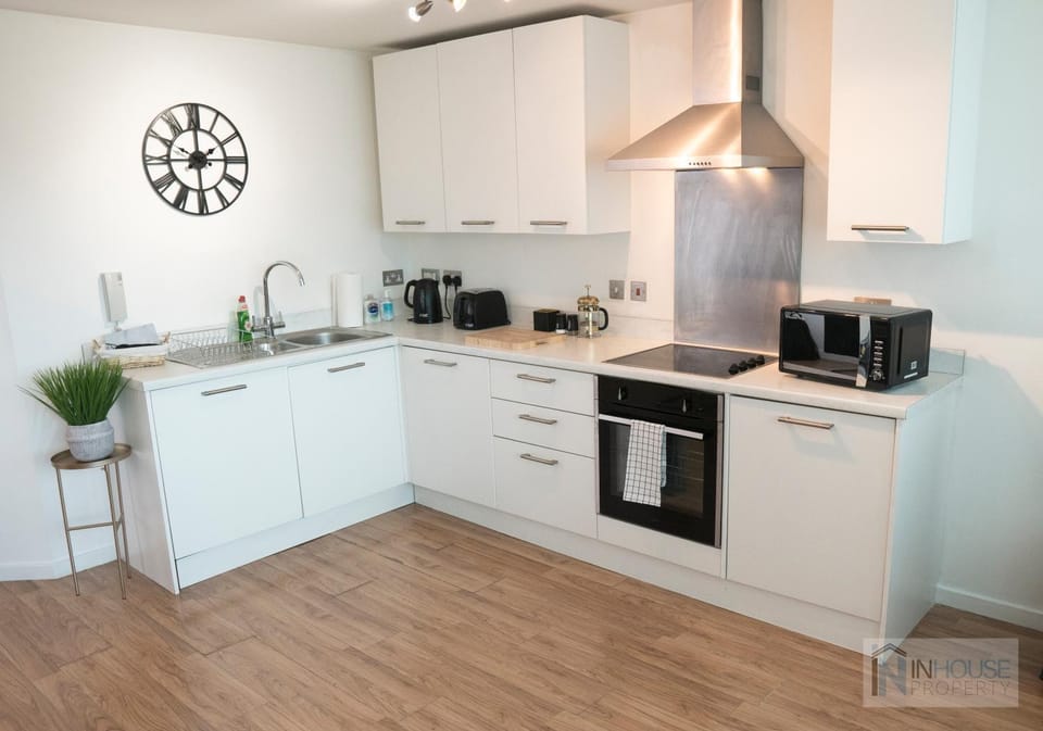 Coffee/tea facilities, dishwasher, minibar, pet friendly, stove, toaster, washing machine, dryer