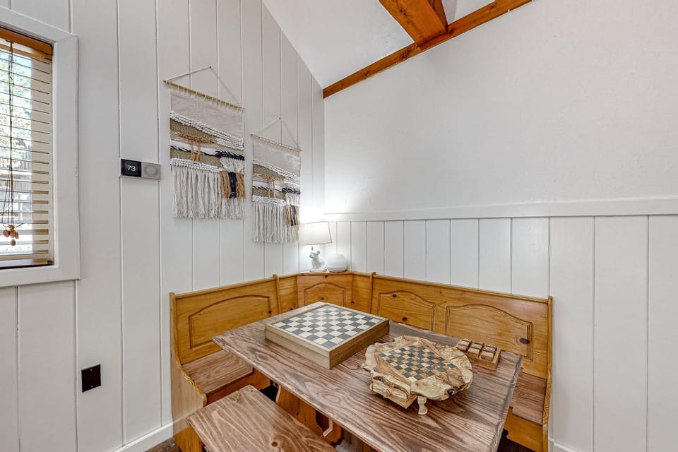 Double View Lodge House in Idyllwild-Pine Cove