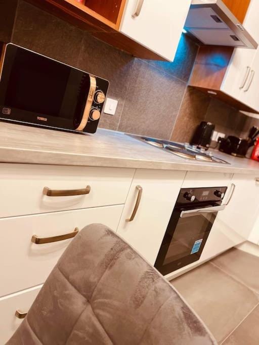 Luxury Suite 3 bed apartment sleeps 6-8 Apartment in Blackpool