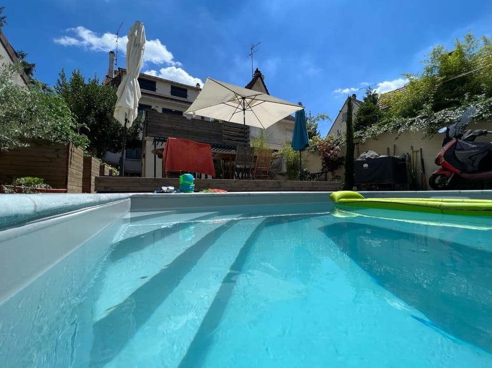 Pool view, Swimming pool