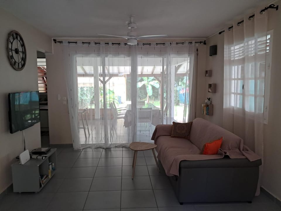 TV and multimedia, Living room, internet