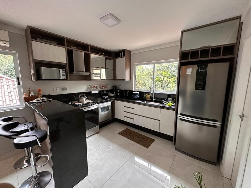 Charming Home 2 min. from Barigui Park Apartment in Curitiba