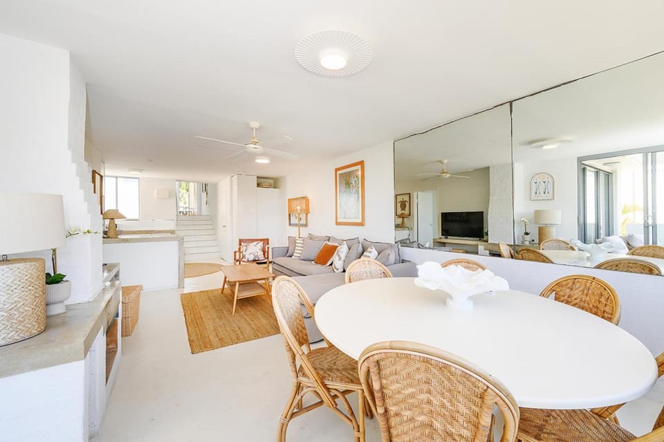 Ocean Vista Apartment, Sunrise Beach Apartment in Sunrise Beach