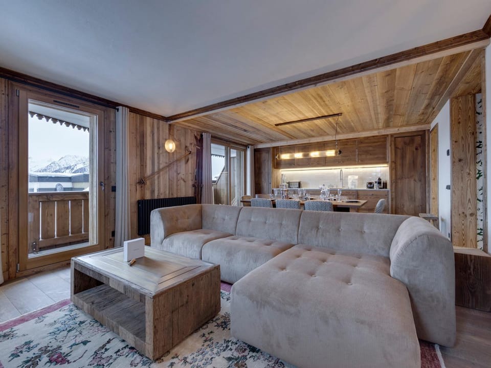 Appartement chalet avec jacuzzi et parking au centre de La Rosière - FR-1-690-14 Apartment in Montvalezan