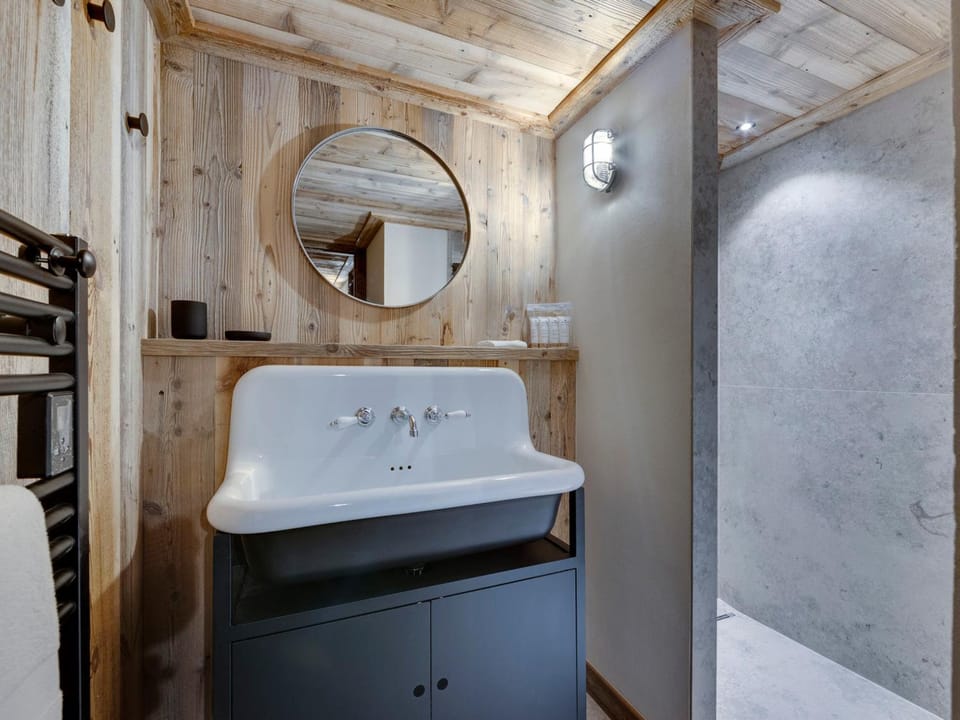 Appartement de charme pour 8 personnes avec parking et WIFI près des pistes - FR-1-690-15 Apartment in Montvalezan