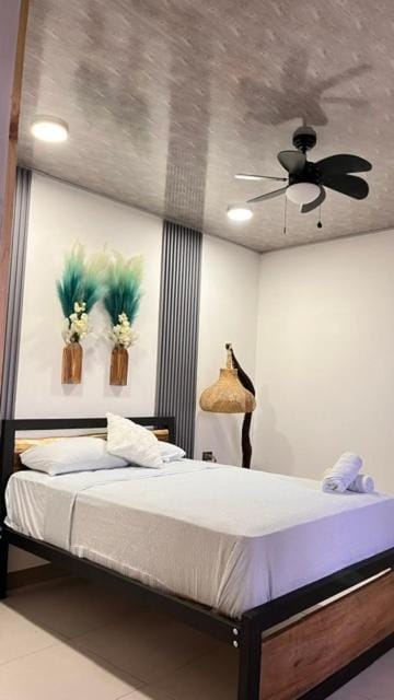 Airport Traveler's home. Vacation rental in Alajuela