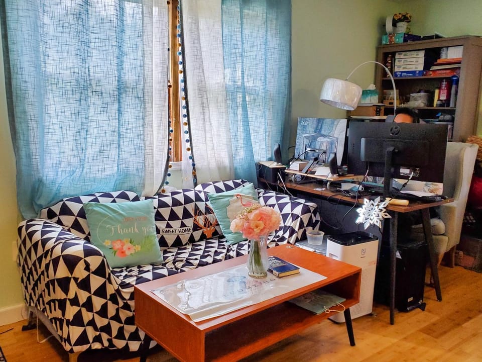 5 star Room2/Close to everything/5 min walk metro/Rockville Town Center Vacation rental in Rockville