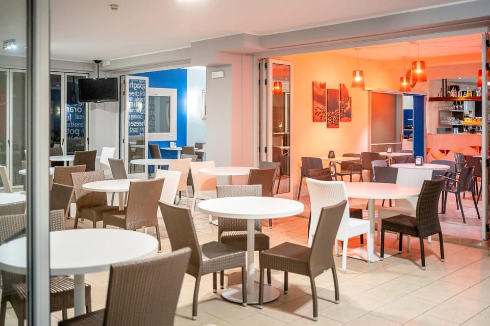 Balcony/Terrace, Lounge or bar