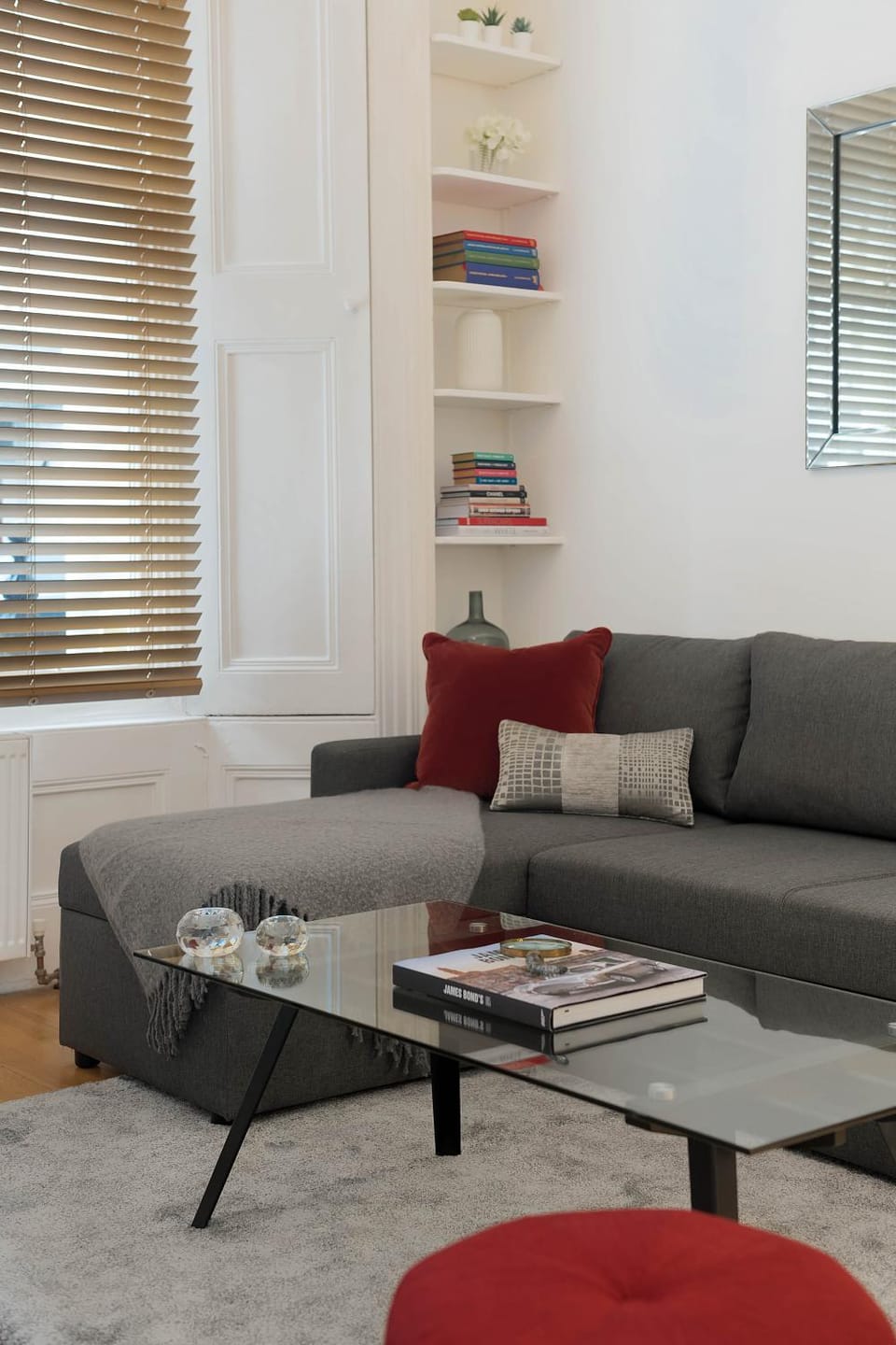 Living room, Seating area