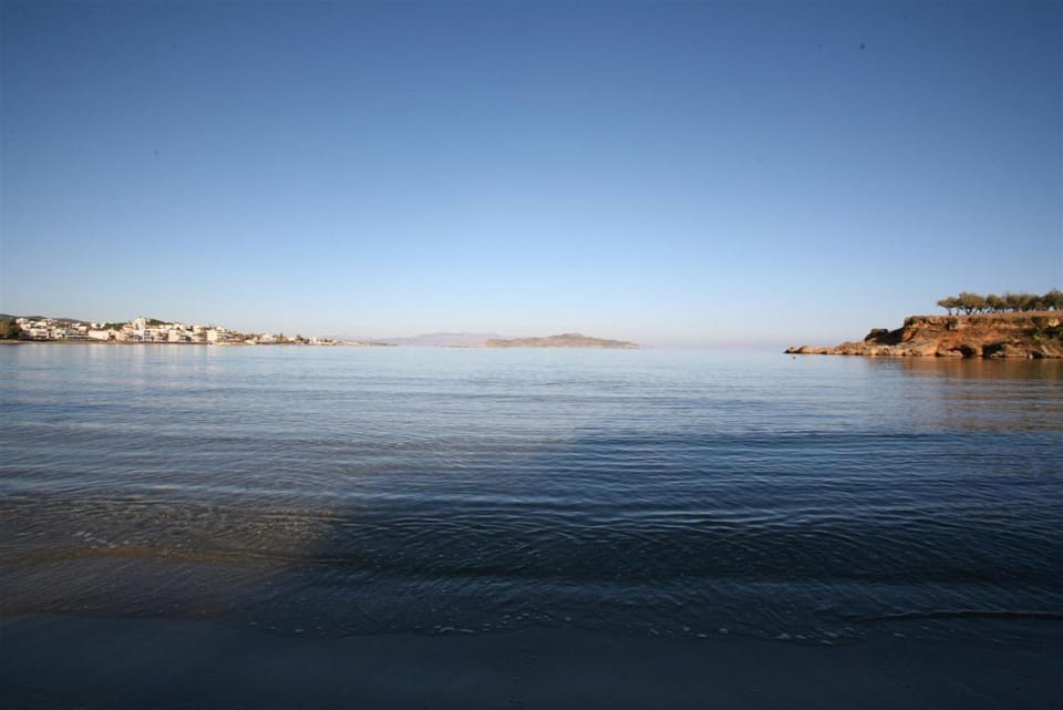 Nearby landmark, Natural landscape, Beach, Area and facilities