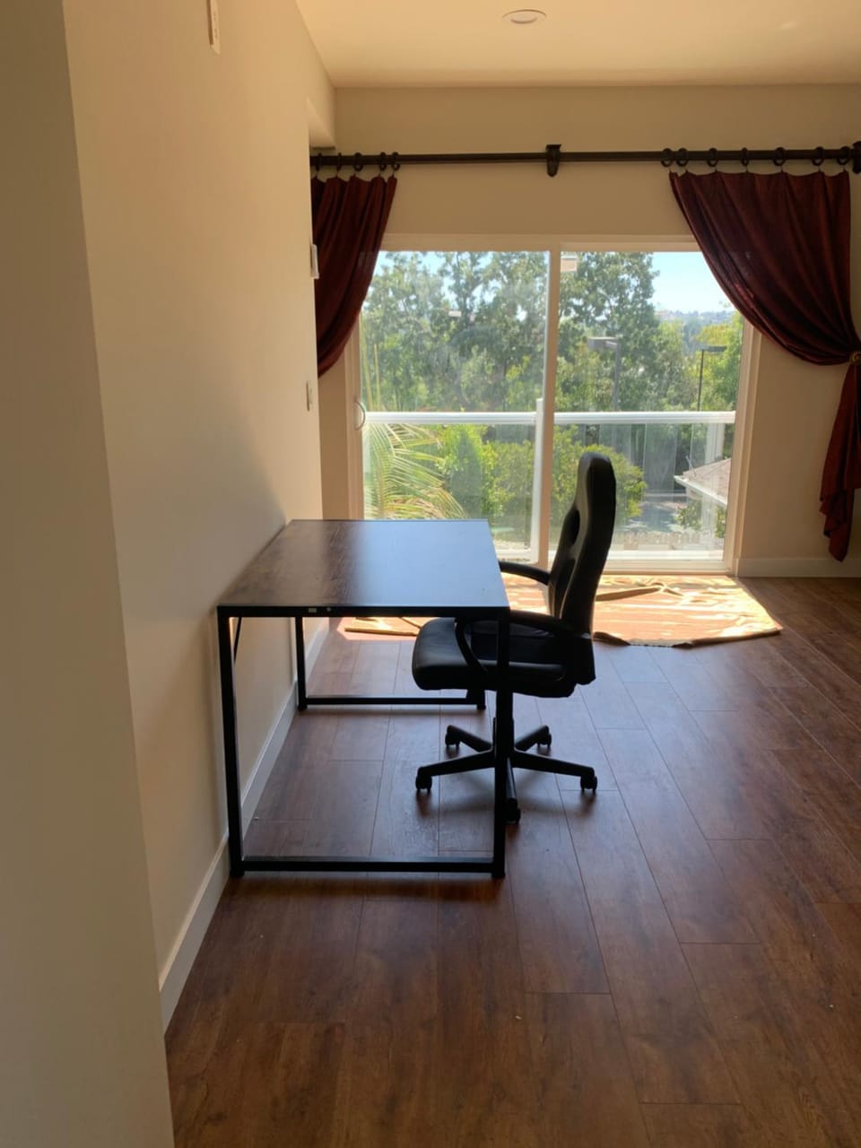 Wounderfull view 2 story home 3rooms1bedroom,living room dining-WIFI Bed and Breakfast in Woodland Hills