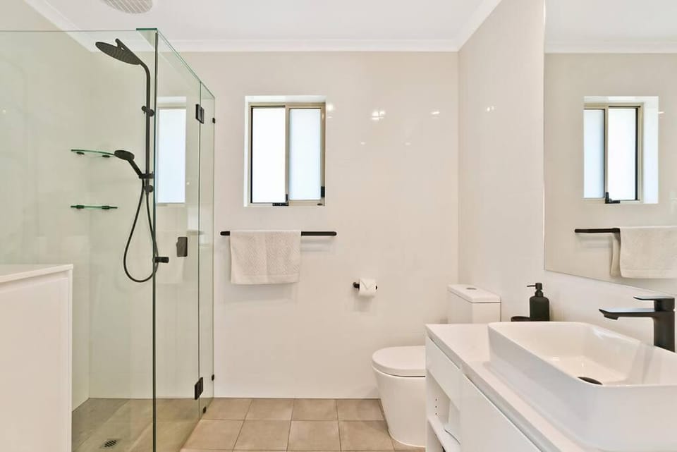 West Beach Family Beauty - 2 Bed Unit House in Adelaide