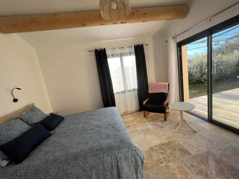 appartement calme et lumineux House in Arles