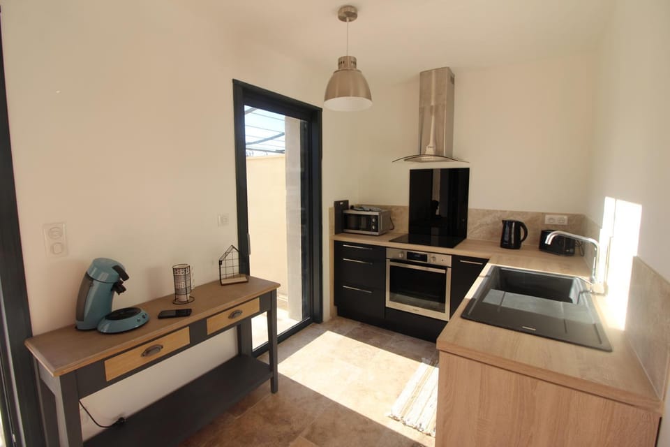 appartement calme et lumineux House in Arles