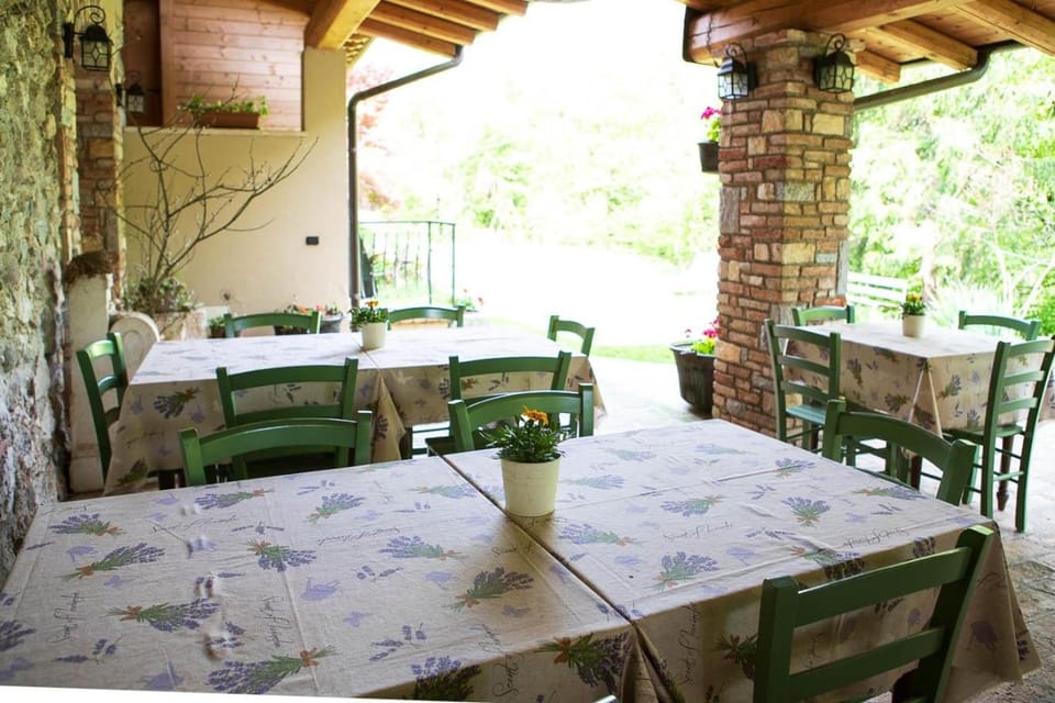 Patio, Dining area
