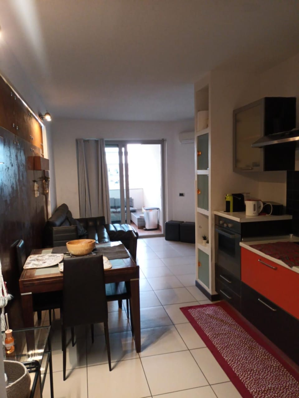 Seating area, Dining area