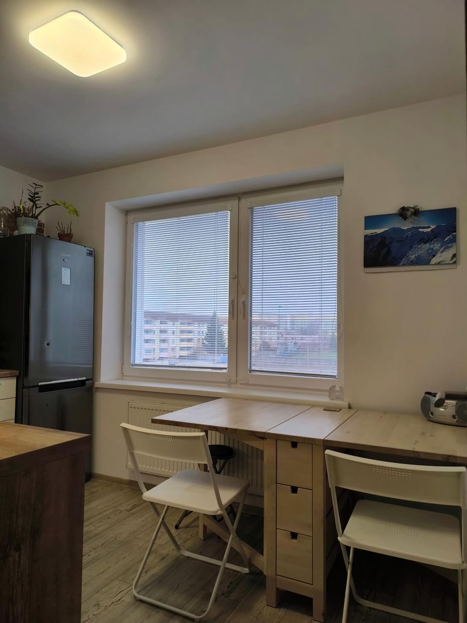 Seating area, kitchen