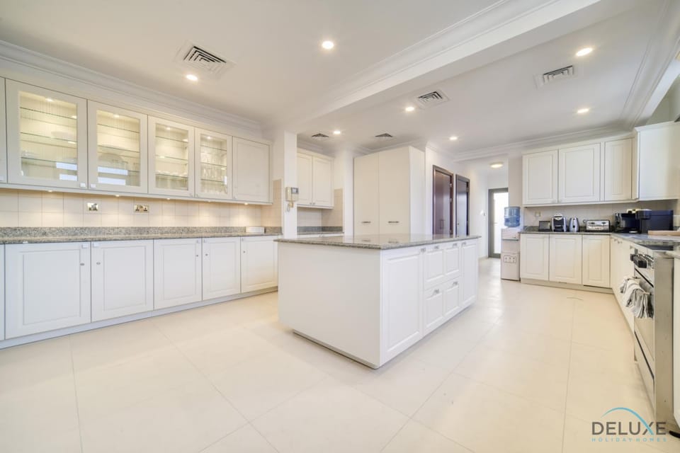 Kitchen or kitchenette, minibar, pet friendly, stove, toaster