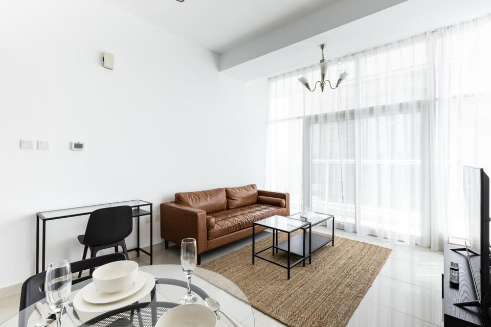 TV and multimedia, Living room, Seating area, Dining area, hair dresser