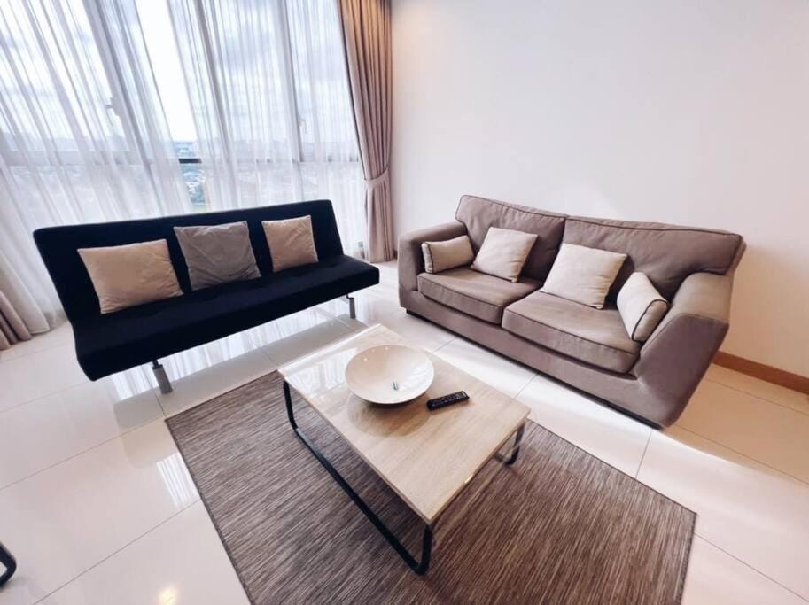 [PROMO]Connected train 2 Bedrooms - Above Mall(25) Apartment in Petaling Jaya