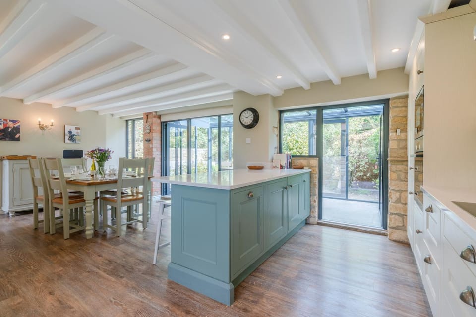 Decorative detail, Dining area, kitchen