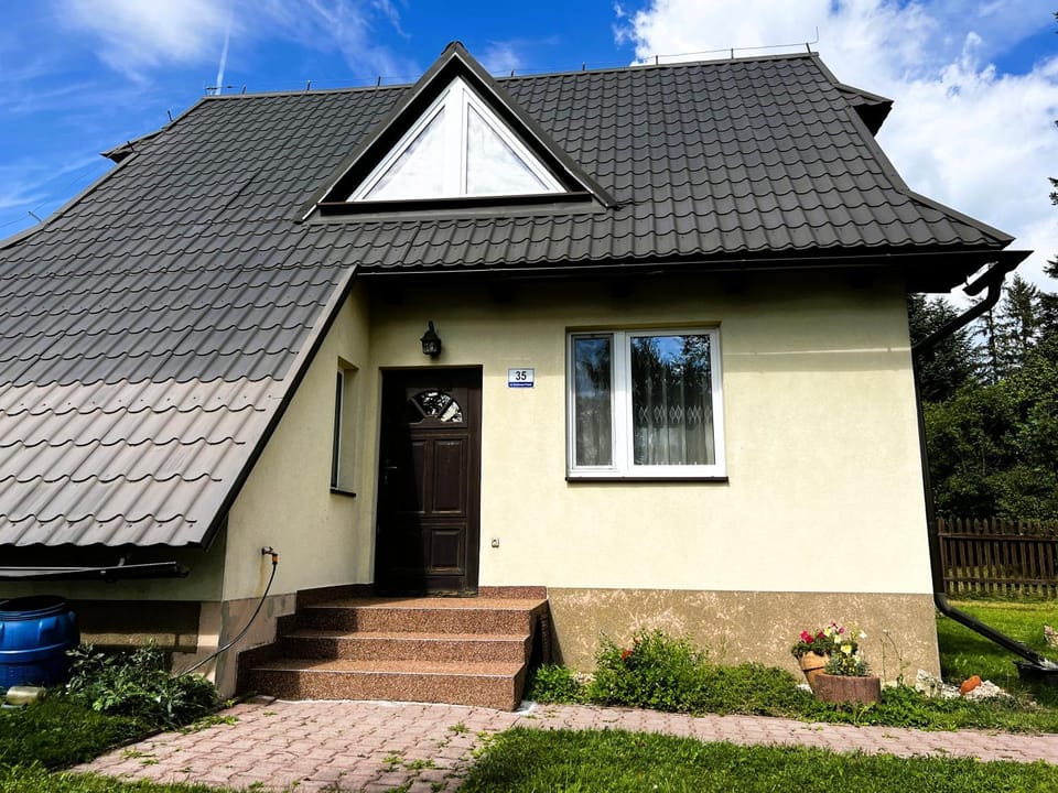 Samsolandia Willa Falsztyn Villa in Lesser Poland Voivodeship
