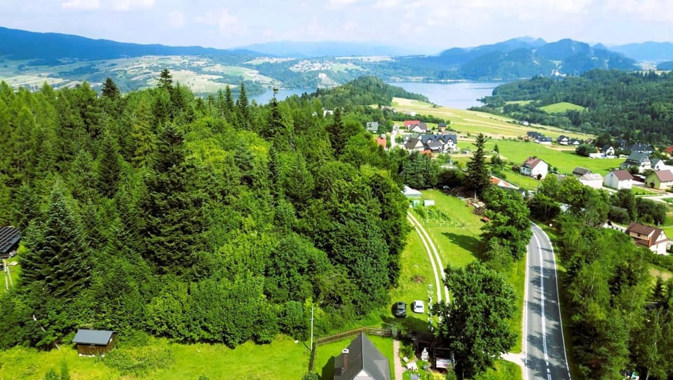 Neighbourhood, Bird's eye view, Lake view, Mountain view
