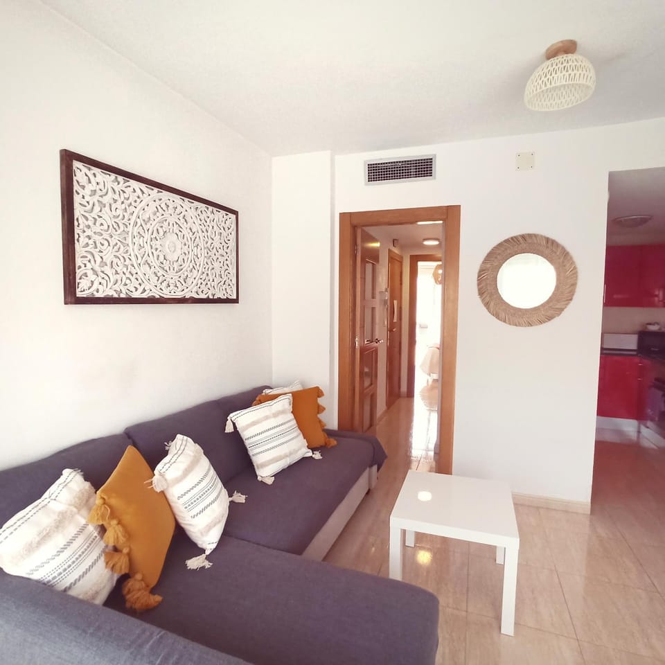 Living room, Seating area, air conditioner
