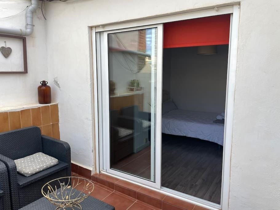 Precioso ático con terraza en centro de Alicante Apartment in Alicante