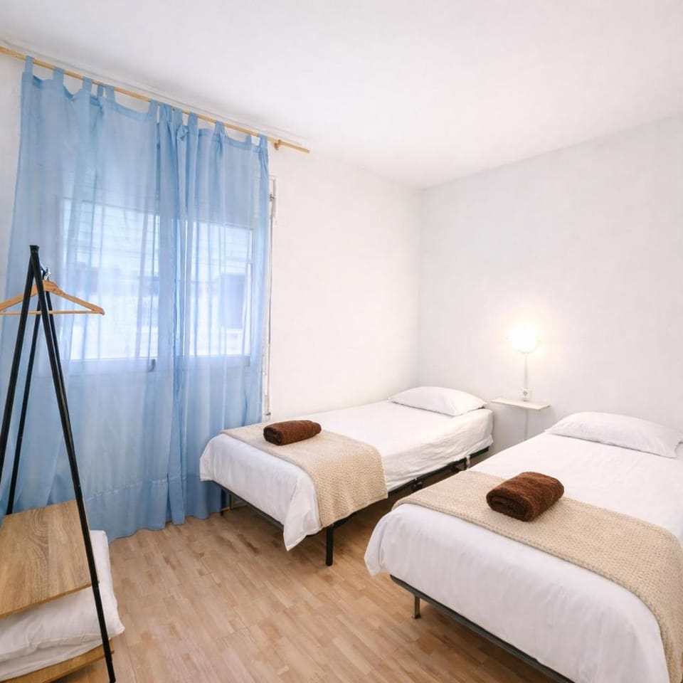Apartamento para grupos de 7 en Carlos Büigas Apartment in Salou