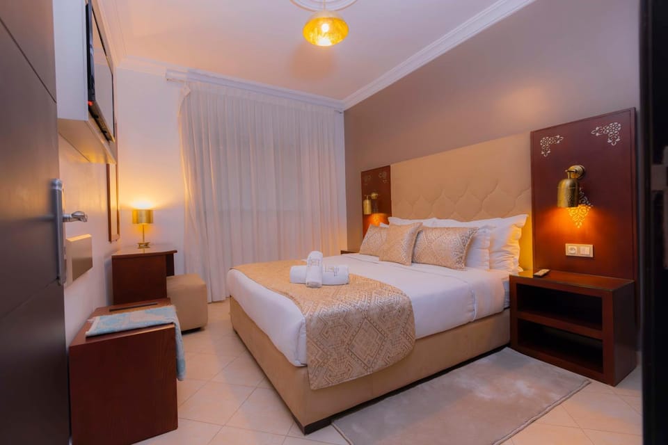 Bed, TV and multimedia, Photo of the whole room, Bedroom, wardrobe