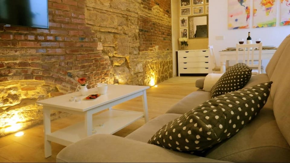 Communal lounge/ TV room, Living room, Lounge or bar