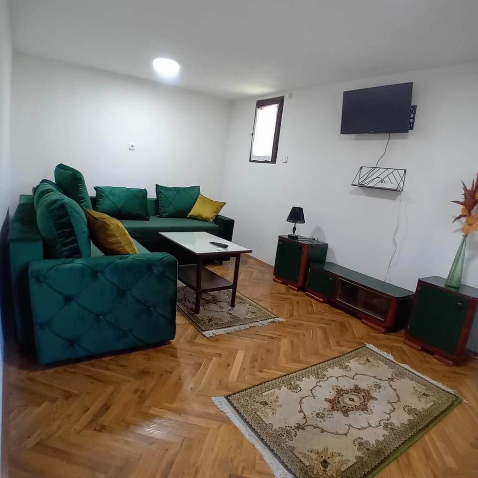 Resetovac House in Serbia