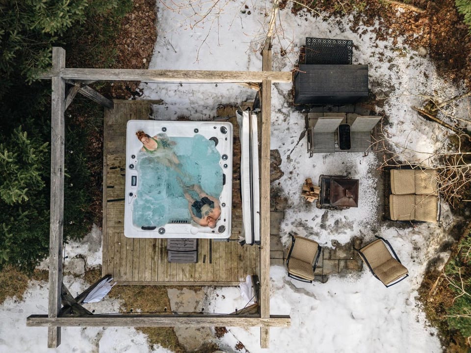 Bird's eye view, Hot Tub, Hot Tub