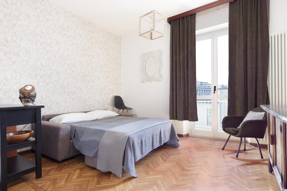 Bed, TV and multimedia, Living room, City view, air conditioner