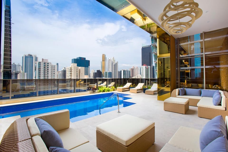 Swimming pool, Swimming pool