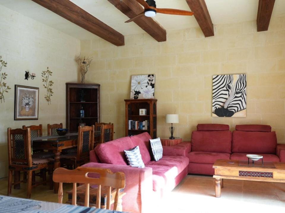 Gozo Sea and Country view Rooms Villa in Malta